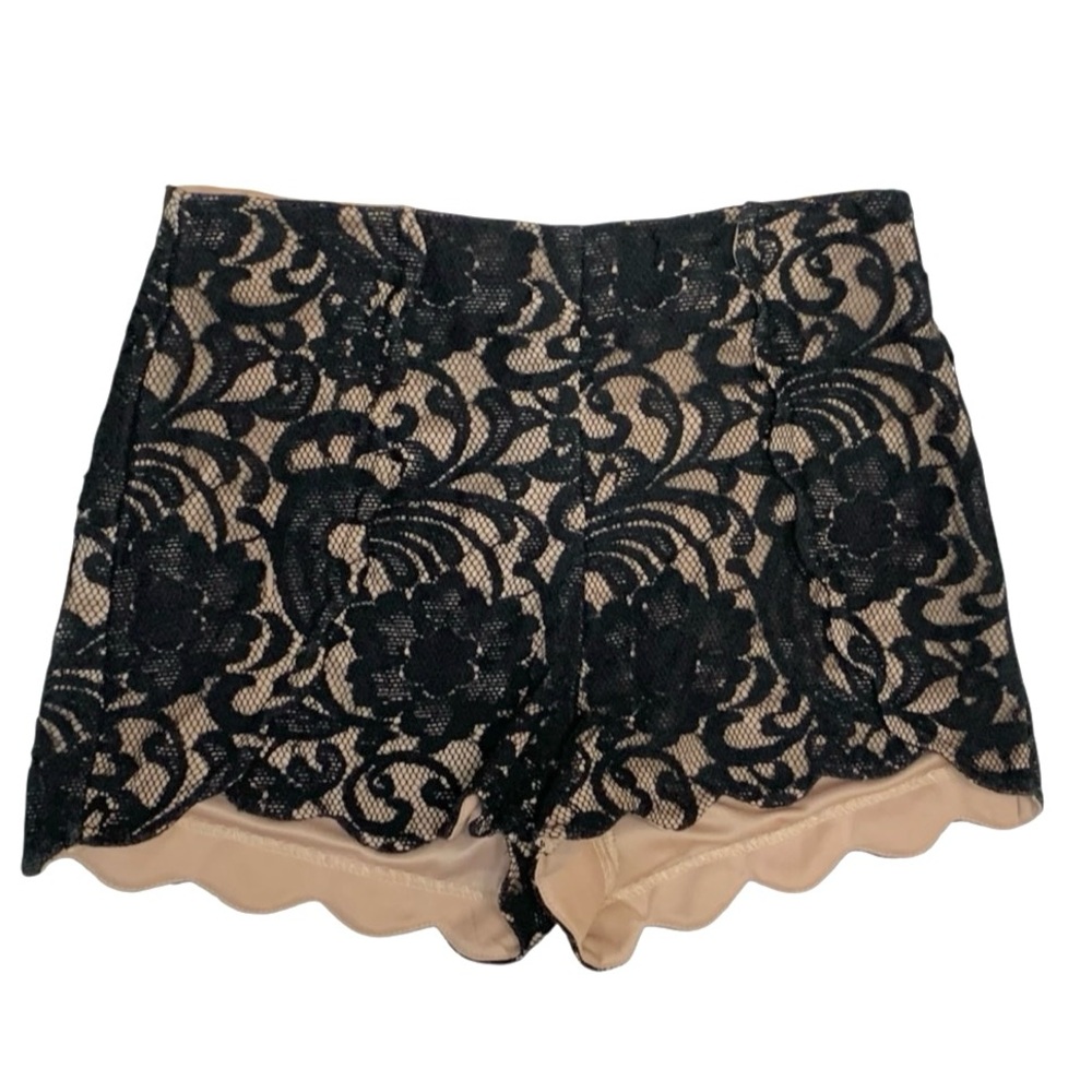 Lush Black Lace Overlay Nude High Waist High Rise Shorts Scallop Hem Size Medium